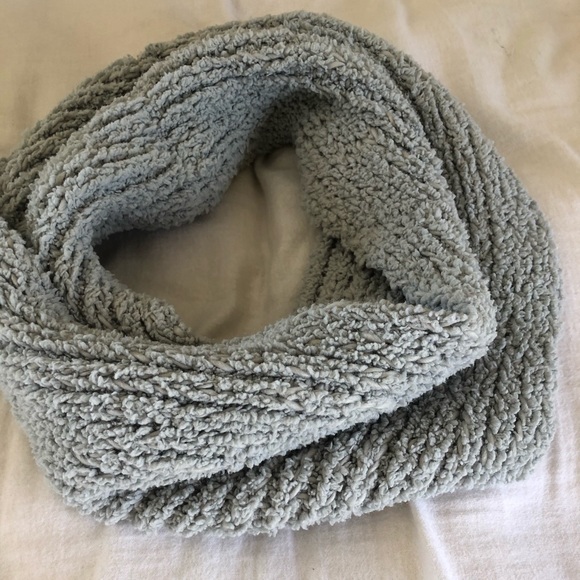 Scarf - Picture 2 of 2